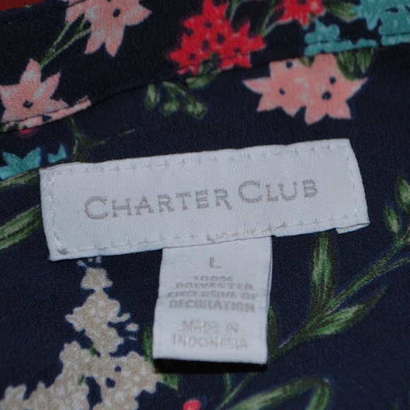 3/$30 - Floral V-neck Button-up Blouse - L - Picture 11 of 12